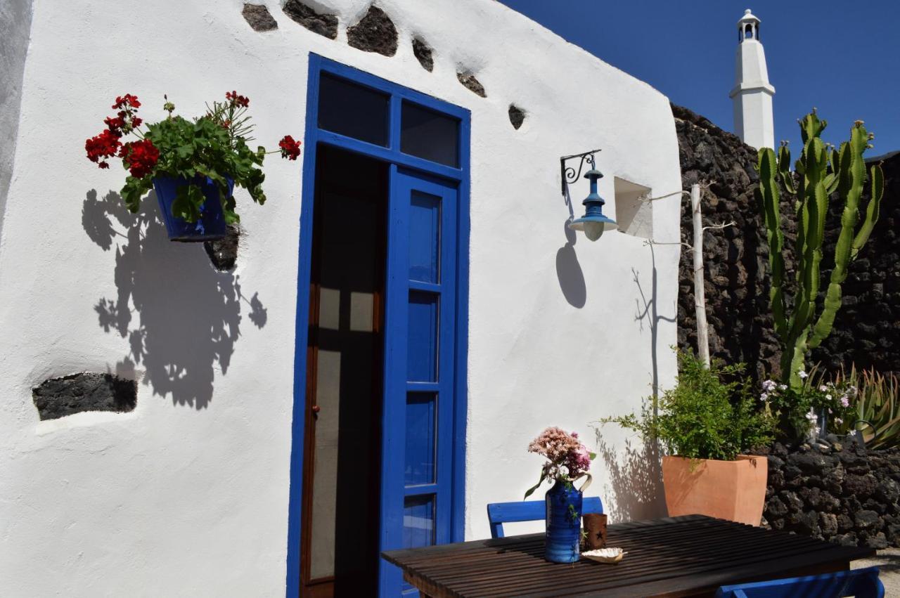 Stylish Getaway With Secluded Patio In Lava Finca Uga Eksteriør bilde